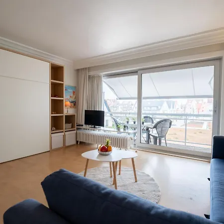 Cosy @ The With Pool By Interhome 데한