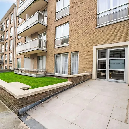 Cosy @ The With Pool By Interhome