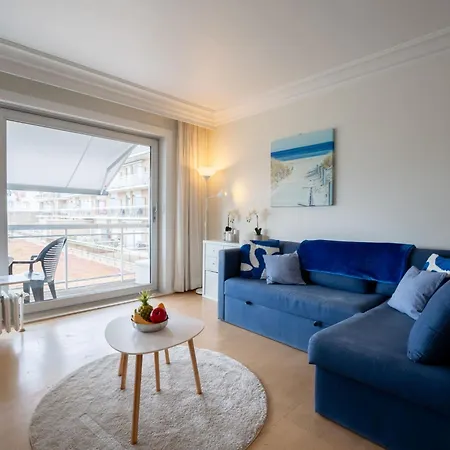 Cosy @ The With Pool By Interhome 아파트