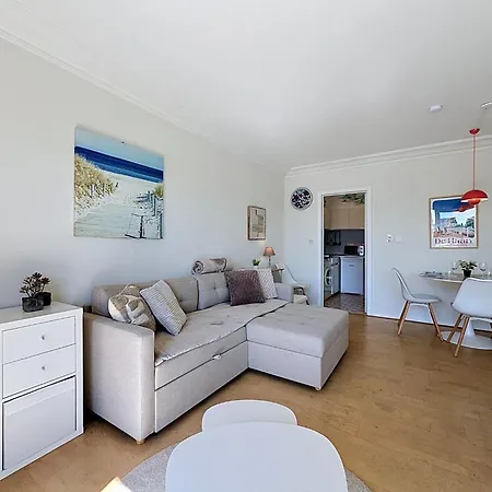 Cosy @ The With Pool By Interhome
